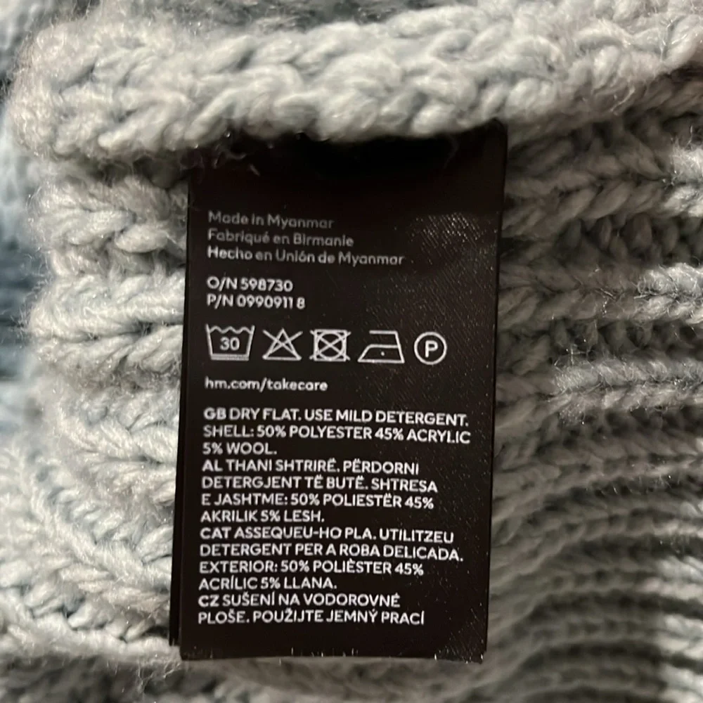 H&M mock neck sweater, size medium‎ - Picture 14 of 14